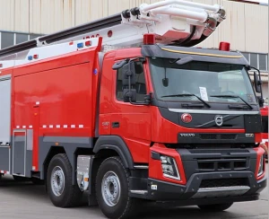 Camion de pompieri cu jet cu flux triplu de 36 m